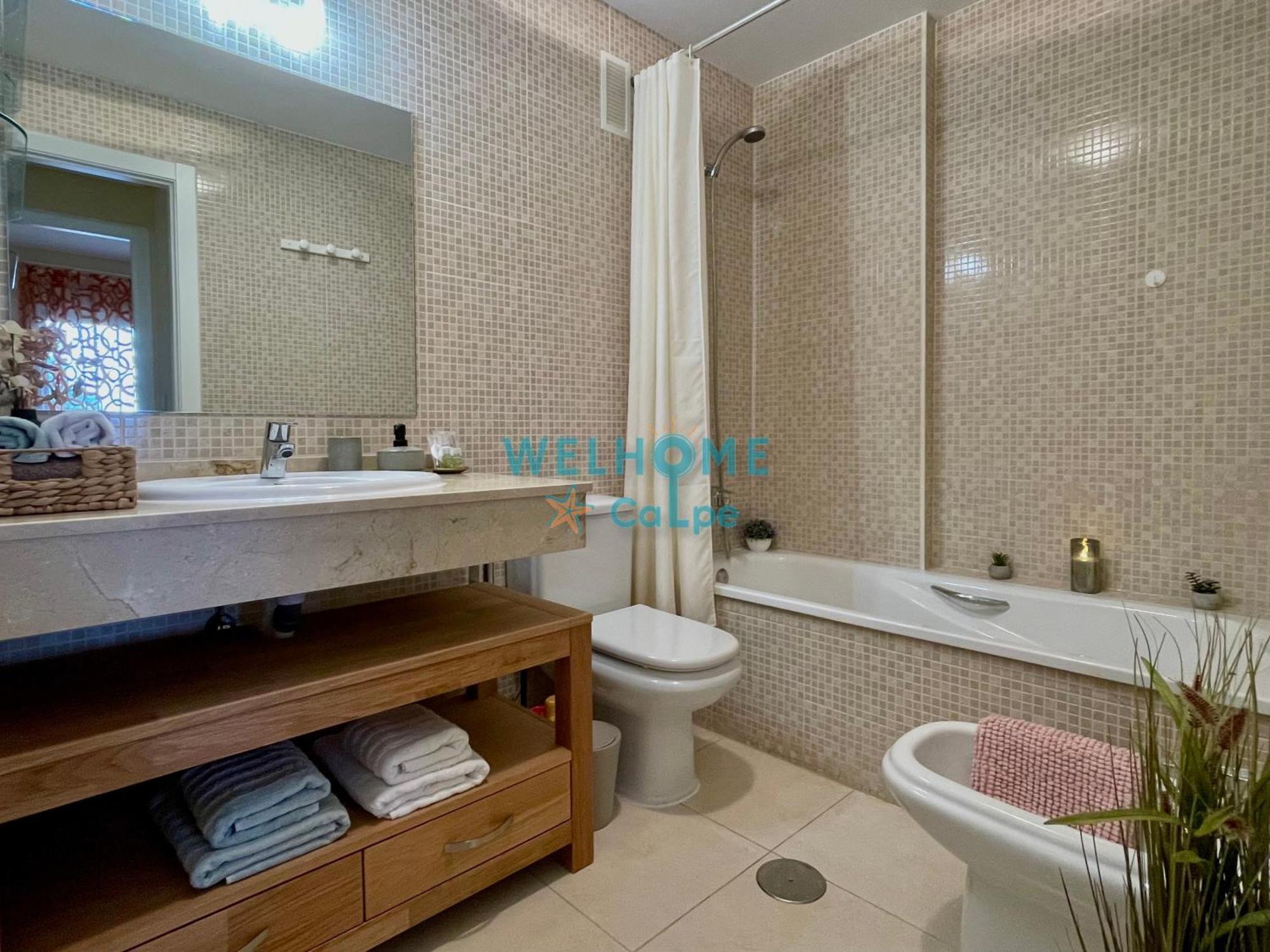 Orquidea Comodo Apartamento: Vista Al Mar, Piscina, Parking Calpe
